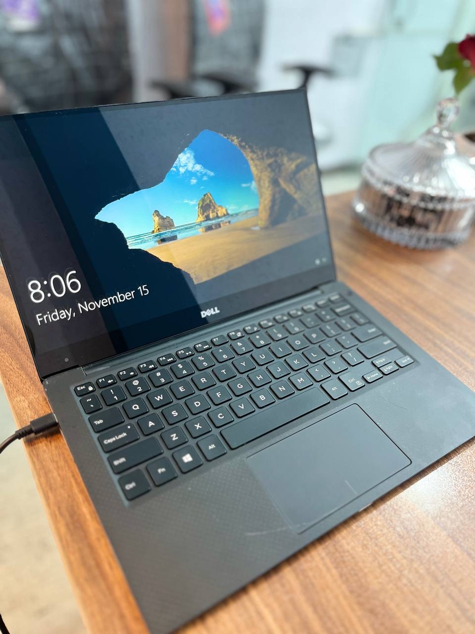 گالری عکس های محصول لپ‌تاپ دل (DELL) مدل XPS 13 9350 8GB-شماره-0